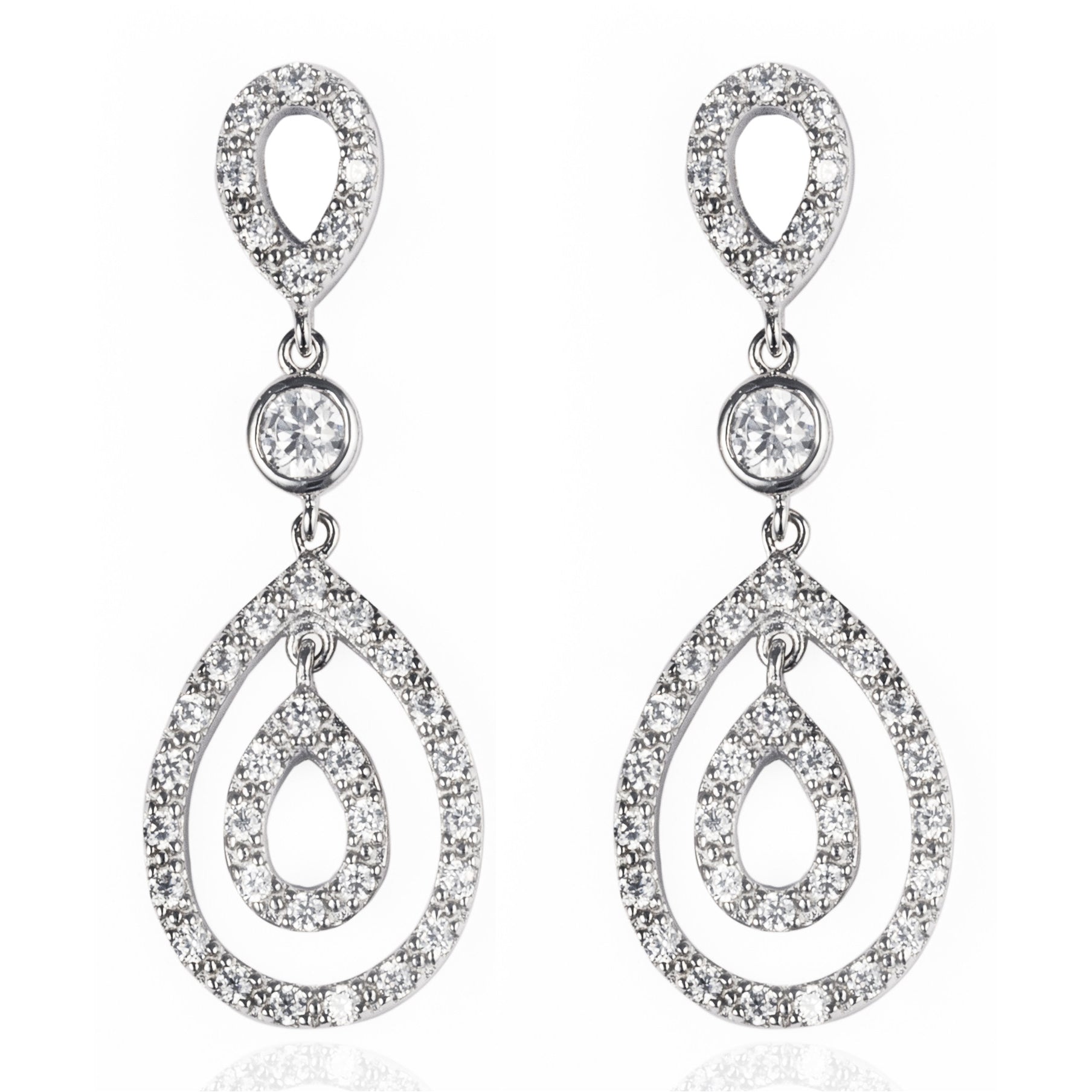 The elegant hanging Audrey Earrings are made of 925 sterling silver and feature many cubic zirconia stones for a glamorous look. Shop luxury jewellery online by Bellagio & Co. Worldwide shipping.