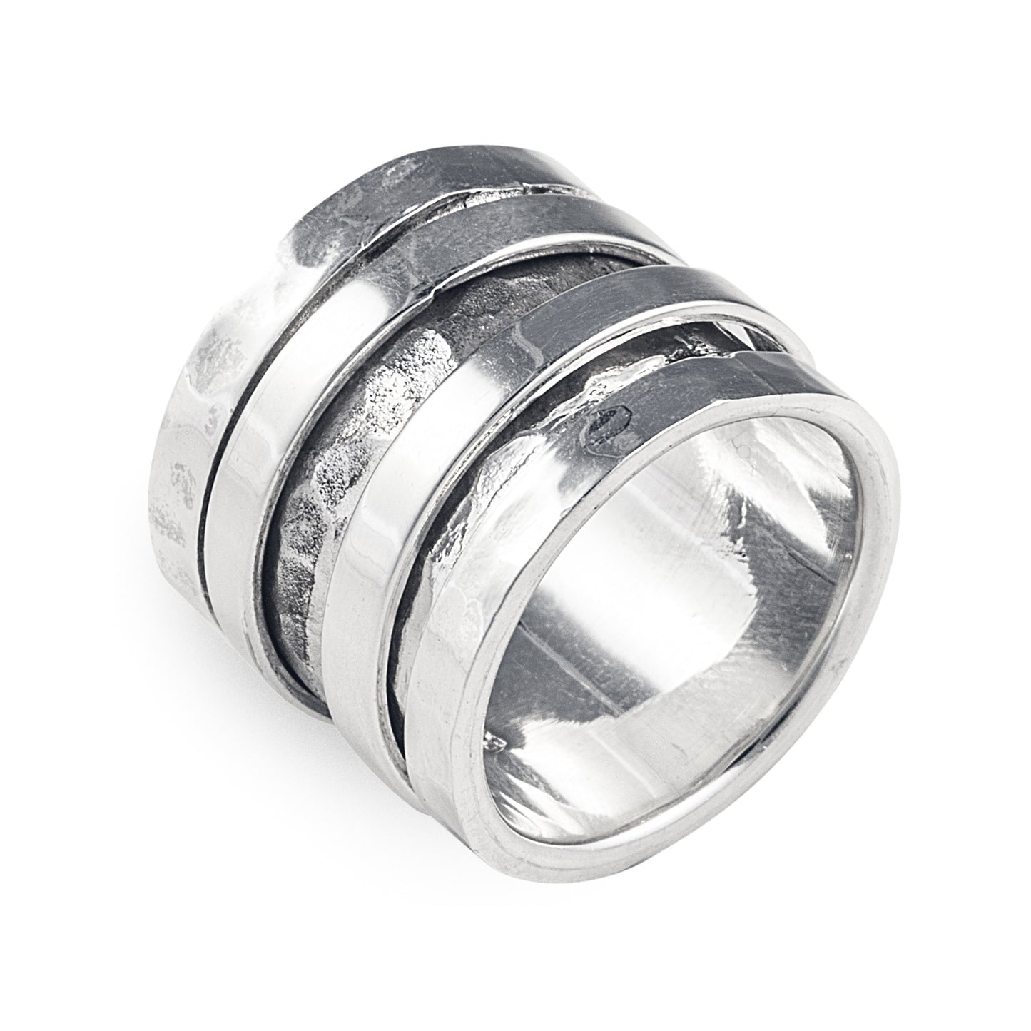 Silver Spin Ring in 925 Sterling Silver. Worldwide Shipping. Affordable luxury jewellery by Bellagio & Co.