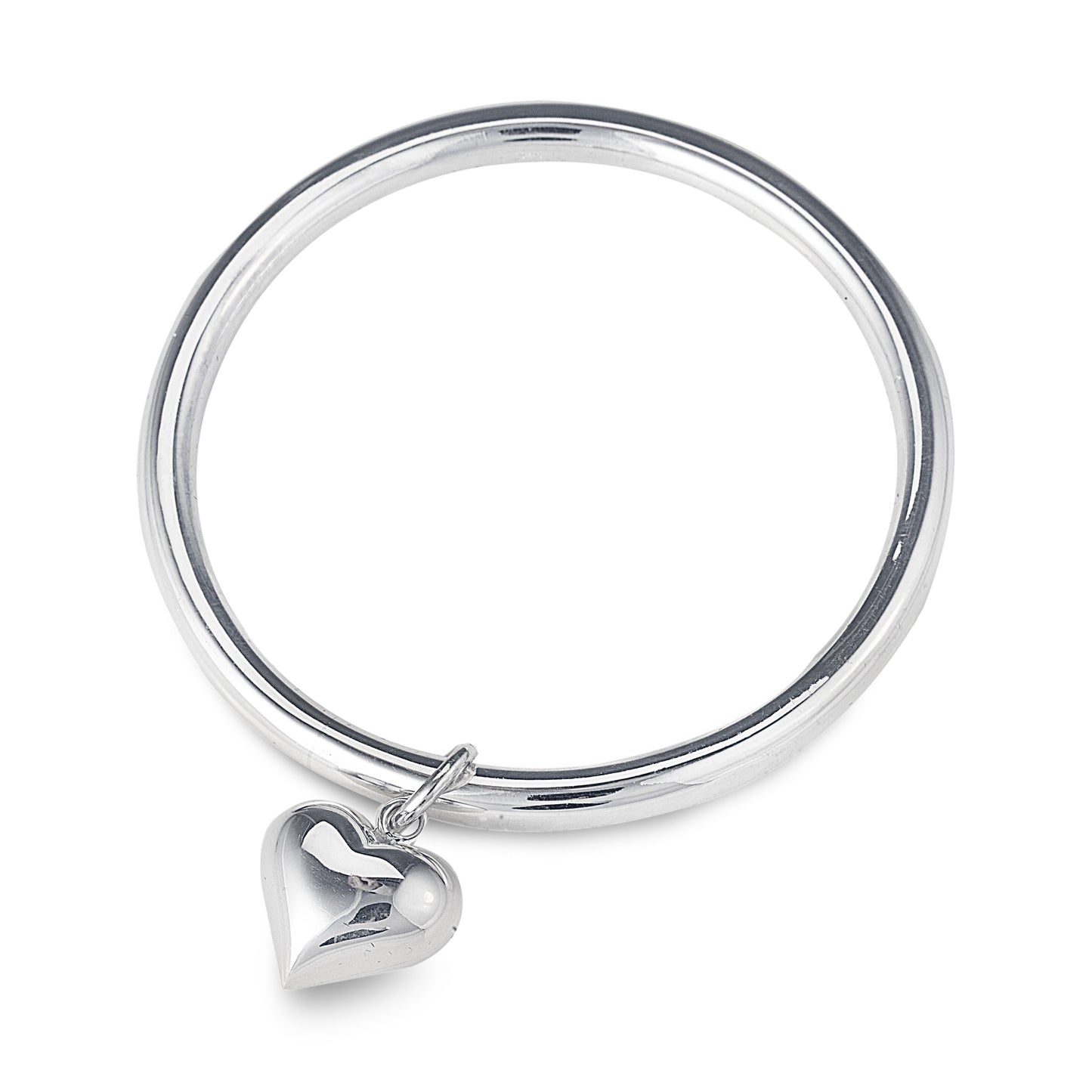 The Eden Bangle is a single classic bangle in 925 sterling silver featuring a lovely heart charm. The bangle is approximately 6cm in diameter. Large size is also available. Luxury jewellery at affordable prices by Bellagio & Co. Worldwide Shipping plus FREE shipping for orders over $150 in Australia. 