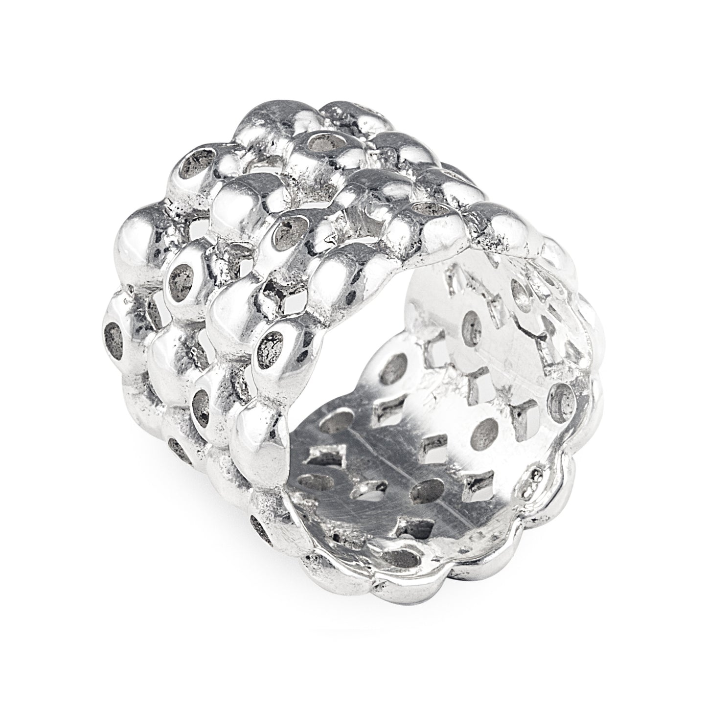 The modern Mexican designed Bubble Ring is made of 925 sterling silver and features bubbles that wrap around your finger. Shop rings & affordable luxury jewellery by Bellagio & Co. Worldwide shipping