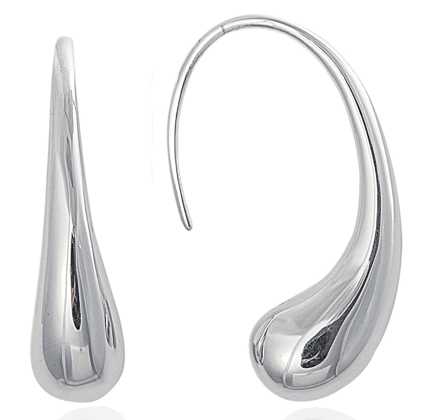 These beautiful Teardrop Earrings in 925 sterling silver feature a modern and edgy shape, yet are still classic and timeless. Luxurious jewellery that's perfect for everyday comfortable wear. Jewellery by Bellagio & Co. Worldwide shipping.